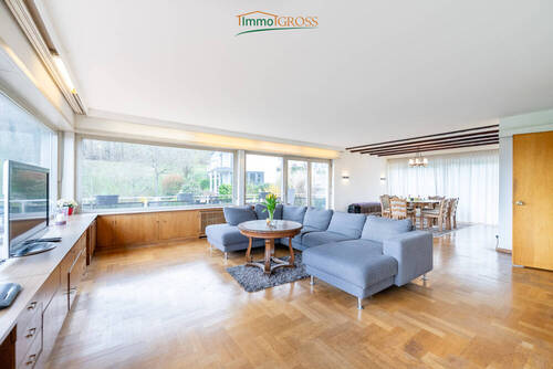 EG - Helles Wohnzimmer mit Panoramafenstern - 