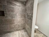 Dusche - Etagenwohnung mit 88,00 m&sup2; in Mönchengladbach zum Kaufen
