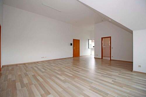 großflächiger Wohnbereich - Etagenwohnung mit 70,40 m² in Offenau zum Kaufen