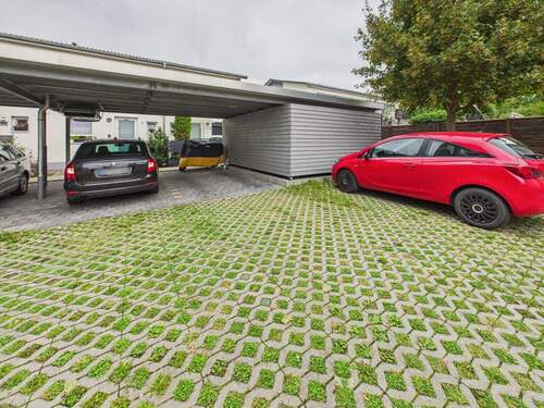 Carport- und Freistellplatz - 