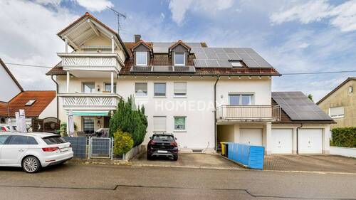 Außenansicht 2 - Attraktives MFH mit 4 Wohneinheiten, Balkonen und drei Garagen