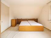 Schlafzimmer (DG) - 