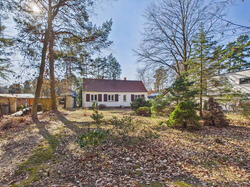 Hausansicht - Charmantes Einfamilienhaus sofort bezugsfertig