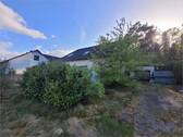 Außenansicht - Renovierungsbedürftiges Einfamilienhaus mit idyllisch gelegenen Grundstück