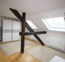 Moderne Dachgeschosswohnung im Herzen von Wickrath -komplett möbliert- - Mönchengladbach