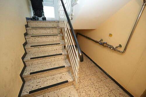 Treppenhaus - 3 Zimmer Etagenwohnung in Rheine