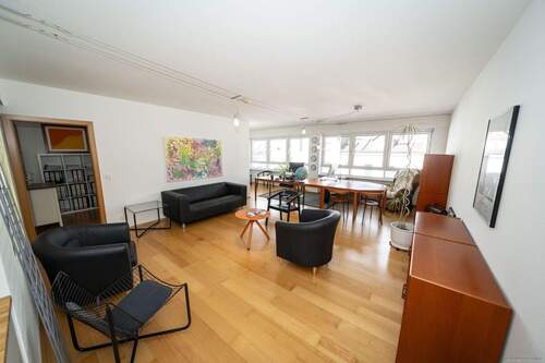 Bürobereich 1 - Modern und elegant gehaltene Büroräume mit Aufzug im Herzen von Püttlingen