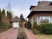 Hofauffahrt mit Garage - 6 Zimmer Einfamilienhaus zum Kaufen in Diepholz