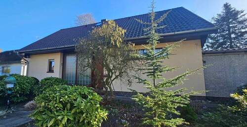 Hausansicht vorne - 6 Zimmer Einfamilienhaus zum Kaufen in Ahausen