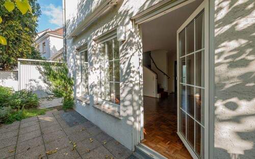 021.Ausgang zur Terrasse.jpg - 