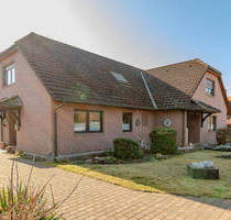 Gepflegtes Zweifamilienhaus mit zwei Carports in ruhiger Ortsrandlage - Gartow
