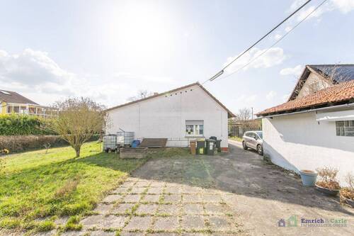 Vorderhaus - Grundstück in Selzen