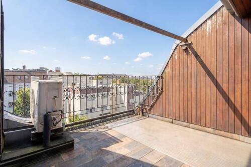Dachterrasse - 4 Zimmer Etagenwohnung in Berlin