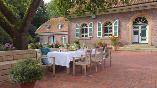 Aussen 2.JPG - 7 Zimmer Mehrfamilienhaus, Wohnhaus zum Kaufen in Emsbüren