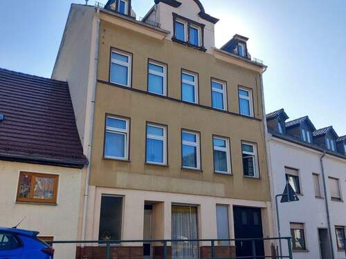 Frontansicht - Stadthaus mit Potential! Wohnhaus, Innenhof und WerkstattLagerhalle im Zentrum von Crimmitschau