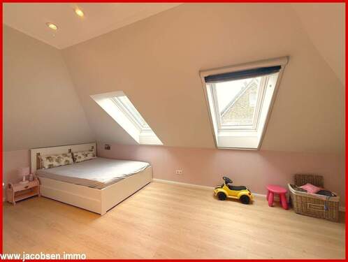 Kinderzimmer im Dachgeschoss - 