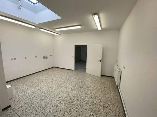 12.Büro mit möglicher Teeküche - 