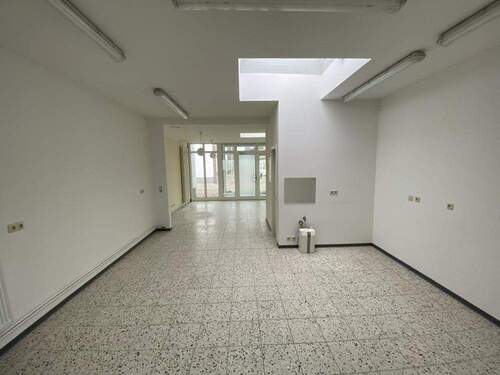 13. Büro mit möglicher Teeküche - 