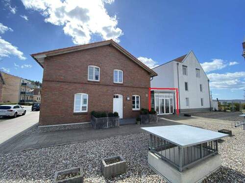 1. Gewerbeeinheit - Zwischen Müritz und Hafenpromenade - 2 Raum- Büro, Praxis oder Ladenfläche in top Lage am Müritzufer!