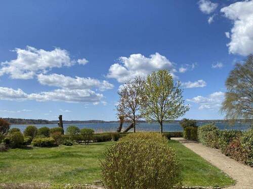 5. nicht öffentlicher Park hinter dem Haus - 