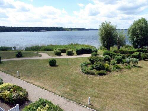 7. nicht öffentlicher Park hinter dem Haus - 