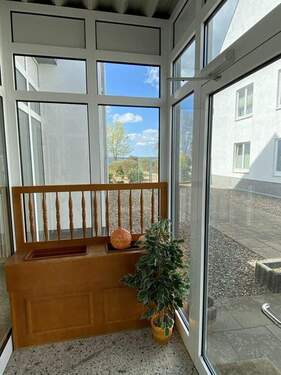 8. Eingangsbereich - 