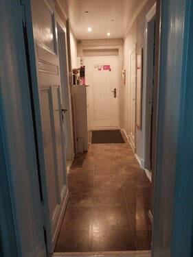 4 - 2 Zimmer Etagenwohnung in Berlin