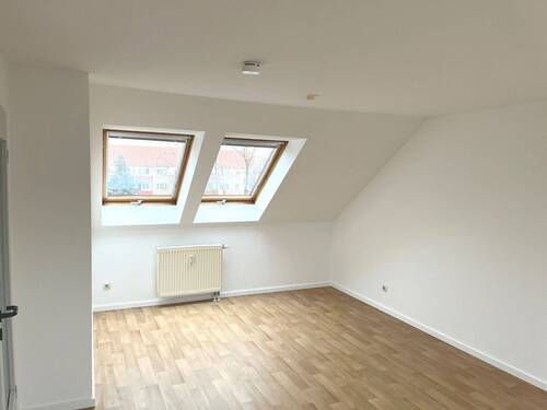 Wohnzimmer - 2 Zimmer Etagenwohnung zur Miete in Erfurt