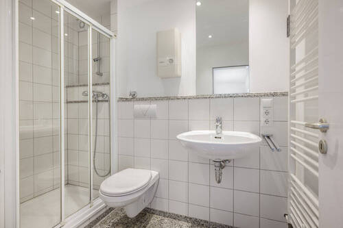 Weiteres Beispiel eines Badezimmers - 