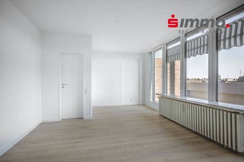 Bild 1 - Top modernisiertes Wohnhaus mit fünf bezugsfreien Wohnungen und zusätzlichen Gewerbeeinheiten