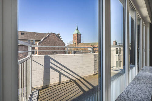 Rückwärtiger Balkon der Penthouse-Wohnung - 