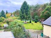 22 Blick in den Garten - 