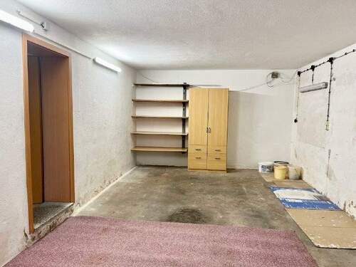 25 Garage - 