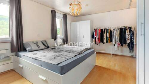 1. OG Elternschlafzimmer 1 - 