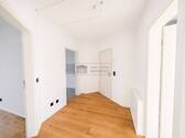 Diele - 2 Zimmer Etagenwohnung in Frechen