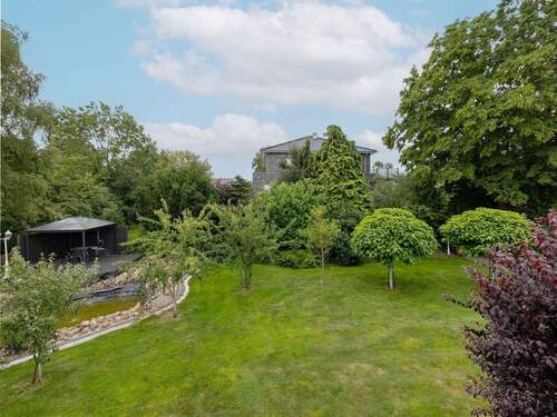 Ausblick Garten - Einfamilienhaus mit 293,70 m&sup2; in Lemförde zum Kaufen