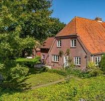 Historischer Charme trifft moderne Wohnatmosphäre - Doppelhaushälfte auf dem Lande - Tröndel Emkendorf