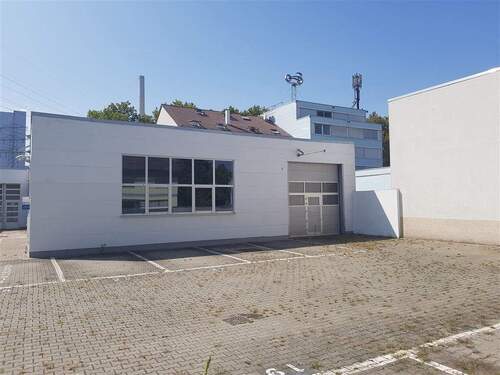 Parkplatz Werkstatt - 