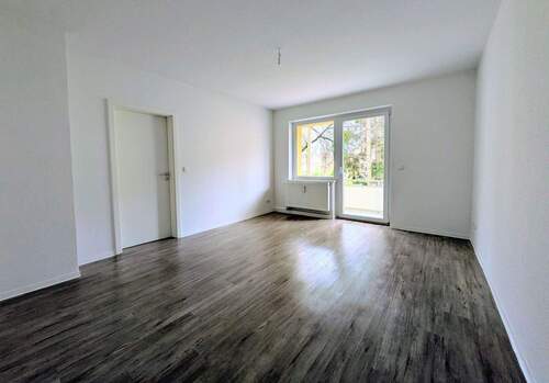 Wohnzimmer.jpg - 3 Zimmer Etagenwohnung in Gera