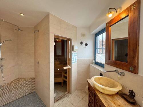 Sauna mit Duschbad EG - 