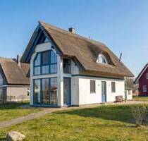 Traumhafter Seeblick: Individuelles Ferienhaus unter Reet in naturnaher Lage - Neuenkirchen Vieregge