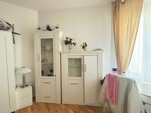 zweite Zimmer 2. OG - 