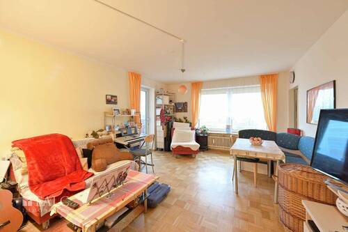 Wohnzimmer - Etagenwohnung mit 56,20 m² in Germering zum Kaufen