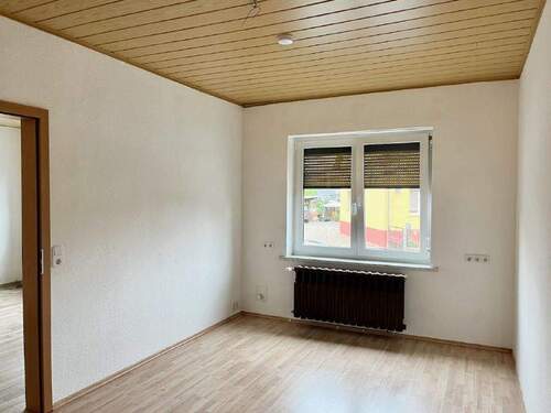 12 Zimmer 2 - 