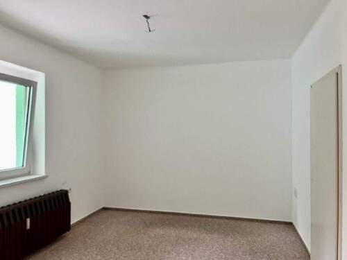 13 Zimmer 3 - 