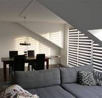 Traumhafte 3-Zimmer Maisonette Wohnung mit Loggia in Hamburg Stellingen, komplett renoviert 2020