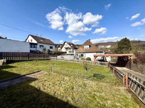 Großzügiger Garten - 