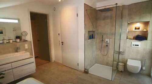 Werder_Dusche_Kniestock - 