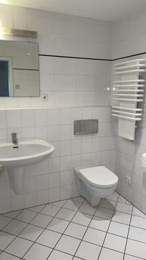 Badezimmer - Etagenwohnung mit 53,70 m&sup2; in Hamburg zum Kaufen