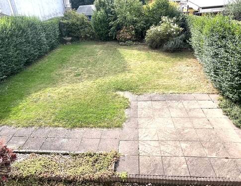 Garten mit Terrasse - 